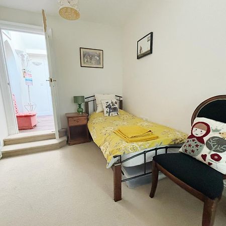 Spacious Town-Centre Apartment With Stunning Views Great Malvern Ngoại thất bức ảnh